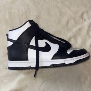 Nike Dunk high size 7